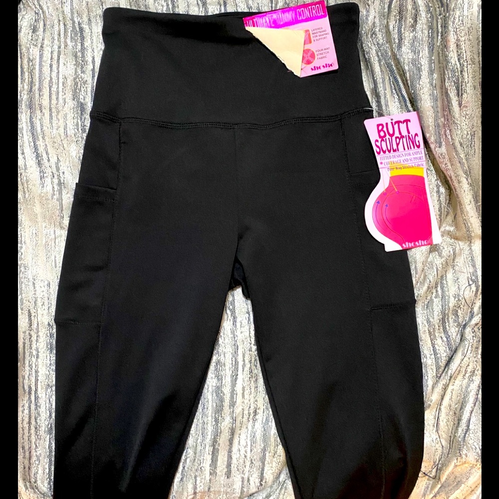 Black Gym workout leggings pants with pockets